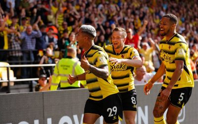 Dogecoin sulla maglia del Watford in Premier League